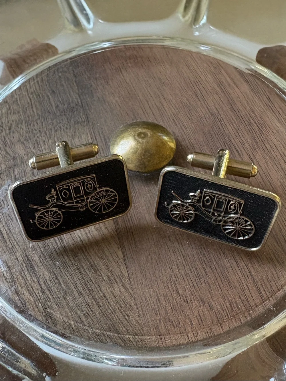 Carriage Cufflinks Gold Tone Black Enamel Dress Shirt Tux Suit Vintage